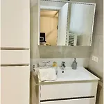 Charming 2 Bedrooms Flat In Center W Free Parking &terrace