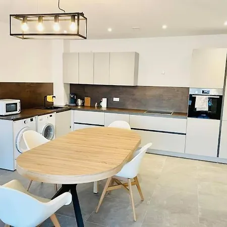 Charming 2 Bedrooms Flat In Center W Free Parking &terrace Λουξεμβούργο