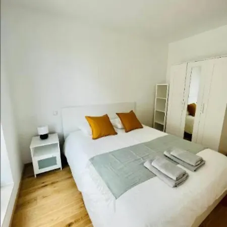 Διαμέρισμα Charming 2 Bedrooms Flat In Center W Free Parking &terrace