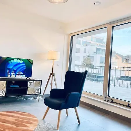 Charming 2 Bedrooms Flat In Center W Free Parking &terrace *