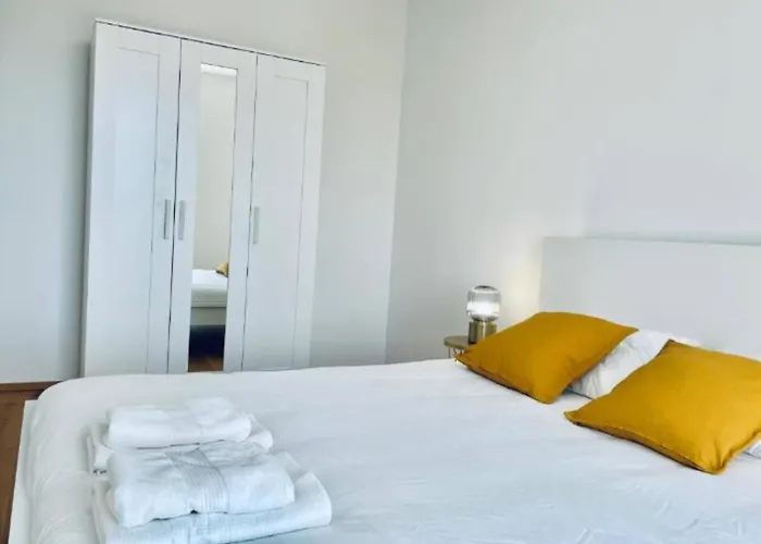 Apartment Charming 2 Bedrooms Flat In Center W Free Parking &terrace *